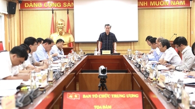ដាក់ជូនការិយាល័យនយោបាយនូវយន្តការ និងគោលនយោបាយលើកកម្ពស់កម្មាភិបាលឆ្នើមជាអ្នកដឹកនាំ