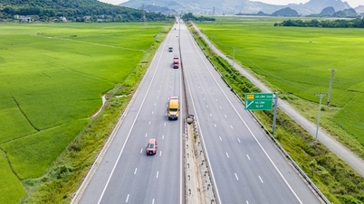 Who will collect tolls on highways invested with the budget?