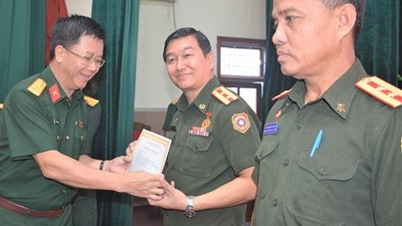 Closing Ceremony of Training Course for Lao People's Army Officers