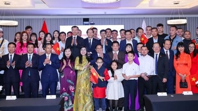 Thủ tướng mong cộng đồng người Việt ở Qatar hòa nhập, thích ứng nhanh