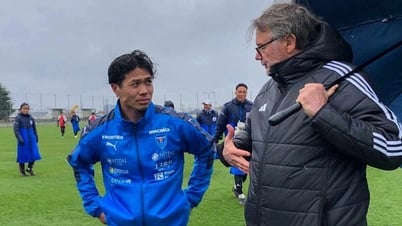 Cong Phuong: "Coach Troussier wants to test me playing in Japan"