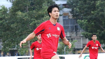 Southern football rises in the first division with Binh Phuoc as the leading flag?