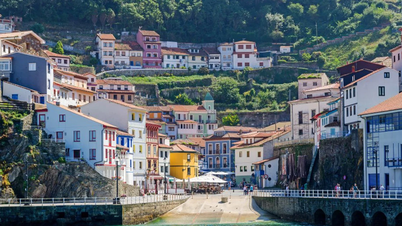 The more Spain chases, the more tourists there are