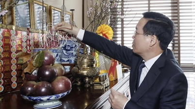 លោកប្រធានរដ្ឋ អុជធូប និងជូនពរឆ្នាំថ្មី ដល់អតីតថ្នាក់ដឹកនាំបក្ស និងរដ្ឋ