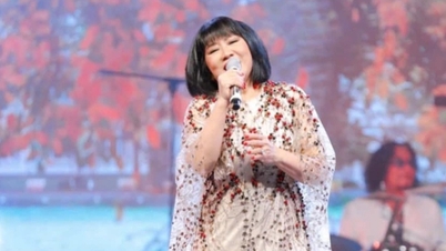Cam Van was moved to sing in the autumn sky of Hanoi.