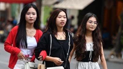 Thời tiết Hà Nội 3 ngày tới: Nắng bừng đến 32 độ trước khi đón không khí lạnh