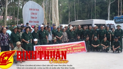 Giữ gìn và giáo dục truyền thống cách mạng thế hệ trẻ