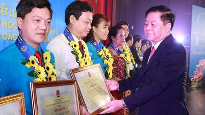 ការរៀន និងធ្វើតាមពូ ហូ គឺជាកិច្ចការដ៏ពិសិដ្ឋដែលនរណាម្នាក់អាចធ្វើបាន។