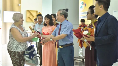 Phú Quốc đón liên tiếp 3 chuyến bay với hơn 600 khách quốc tế