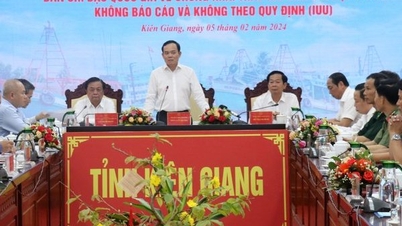 ដោះស្រាយ​ការ​ល្មើស​នេសាទ IUU យ៉ាង​តឹងរ៉ឹង