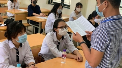 Khi làm thủ tục dự thi thí sinh cần mang theo những giấy tờ nào