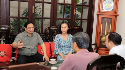 Thủ tướng dâng hương các nguyên lãnh đạo Chính phủ