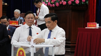 Ông Lê Văn Dũng được bầu giữ chức Chủ tịch UBND tỉnh Quảng Nam
