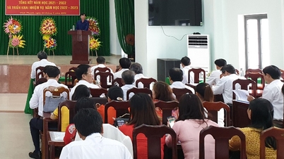 ប៊ិញ ឌិញ៖ ជ្រើសរើស​គ្រូបង្រៀន​ខុស​បទបញ្ញត្តិ ២ ក្រុម​ត្រូវ​បាន​ដាក់​វិន័យ