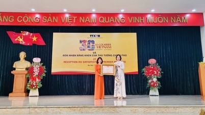 30 years of establishment and development of the only French newspaper in Vietnam