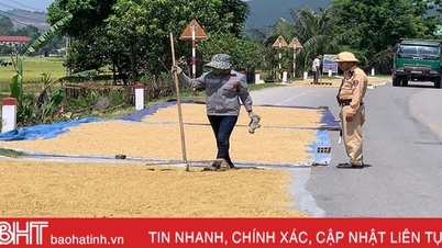 Đưa luôn gạch đá, khúc gỗ ra che chắn!