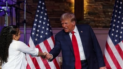 Tỉ phú kín tiếng tài trợ 50 triệu USD cho nhóm ủng hộ ông Trump