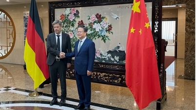 EU ដាក់​ពន្ធ​ធ្ងន់​លើ​រថយន្ត​អគ្គិសនី​របស់​ចិន អាល្លឺម៉ង់ «​បន្ទន់​» ហើយ​និយាយ​ថា​វា​មិន​មែន​ជា​ការ​ពិន័យ