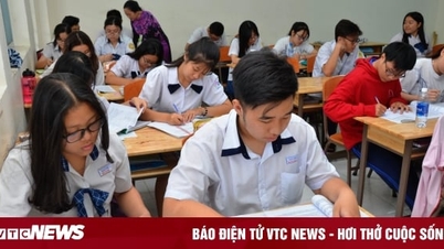 Many localities have issued a 'ban' on teachers from giving extra lessons against regulations.