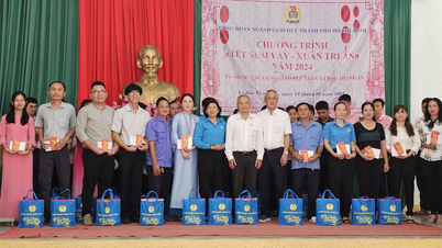ទីក្រុងហូជីមិញ៖ សាលាក្រៅសាធារណៈផ្តល់ប្រាក់រង្វាន់តេតខ្ពស់បំផុតចំនួន 150 លានដុង/ម្នាក់