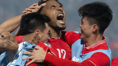 Fans believe Vietnam will win, Xuan Son scores hat-trick
