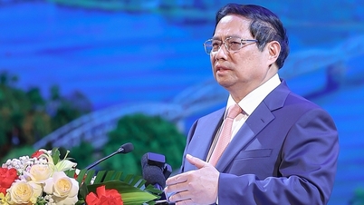 Thủ tướng: Phát triển Thừa Thiên Huế toàn diện là yêu cầu khách quan