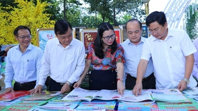 Dong Nai បង្ហាញកាសែតជាង 100 របស់ទីភ្នាក់ងារសារព័ត៌មានកណ្តាល និងក្នុងស្រុក