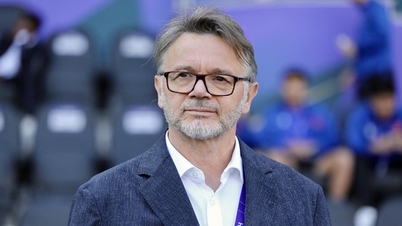 HLV Troussier cần thêm tiếng nói phản biện