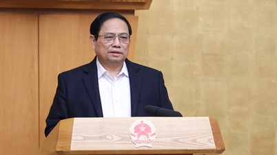 Prime Minister Pham Minh Chinh chairs the Government's special meeting on law making in January 2024