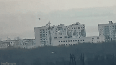 Nga không kích bom lượn FAB, lực lượng Ukraine rút khỏi Pervomaisky