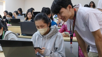 Phụ thuộc vào AI, người trẻ nguy cơ giảm khả năng tư duy, sáng tạo