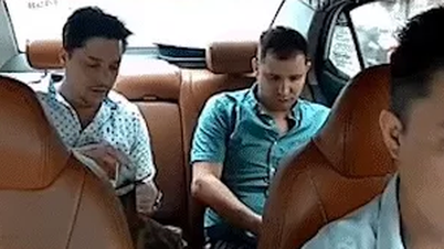 Khách Tây đưa nhầm tờ 500.000 đồng, phản ứng tài xế ở Hà Nội làm "dậy sóng"
