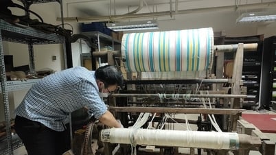 The people who "keep history by hand"