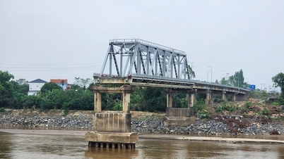 ការប្រណាំងដើម្បីបញ្ចប់នីតិវិធីដើម្បីចាប់ផ្តើមការសាងសង់ស្ពាន Phong Chau ថ្មីនៅចុងឆ្នាំ 2024