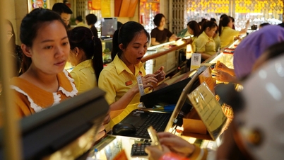 Giá vàng thế giới lao dốc băng băng trong ngày sale sốc 11-11
