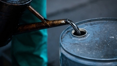Die Welt „wartet“ auf Neuigkeiten von OPEC+, RON 95-Benzin könnte 24.000 VND/Liter übersteigen