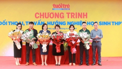 កាសែត Tuoi Tre Thu Do រៀបចំការប្រឹក្សាអាជីពលើឧស្សាហកម្មបច្ចេកវិទ្យា