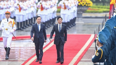 Việt Nam bắn đại bác chào mừng Tổng thống Philippines