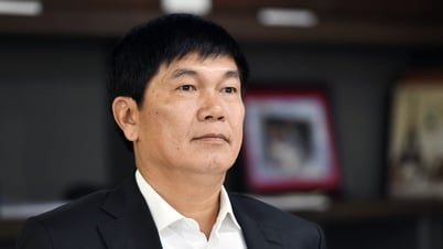 មហាសេដ្ឋី Tran Dinh Long ទម្លាយ​ឧស្សាហកម្ម​ដែក តើ​ទ្រព្យ​សម្បត្តិ​របស់​លោក​នឹង​កើន​ដល់ ៥ពាន់​លាន​ដុល្លារ​ទេ?