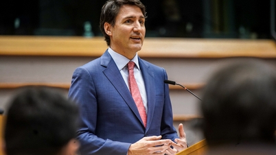 Canadian Prime Minister Trudeau faces the risk of losing power