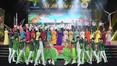 កម្មវិធីដ៏គួរឱ្យរំភើប "និទាឃរដូវនៃស្នេហាប្រេងនិងឧស្ម័ន - កក់ក្តៅនិងចែករំលែកតេត" ឆ្នាំ 2025 នៅតំបន់ភាគខាងត្បូង