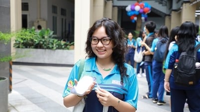 សិស្សវិទ្យាល័យជាច្រើន "ងាកមក" ហើយផ្លាស់ប្តូរបំណងប្រាថ្នារបស់ពួកគេបន្ទាប់ពីបទពិសោធន៍ 1 ថ្ងៃ។