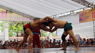 Kịch tính màn đấu vật tranh 'Đô lực sỹ' ở vùng quê Vua triều Mạc