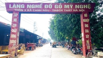 ពិព័រណ៍ផលិតផលភូមិជាងឈើ Canh Nau ប្រព្រឹត្តទៅនៅថ្ងៃទី 2 ខែមីនា ឆ្នាំ 2024