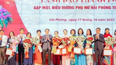 ជួបសំណេះសំណាល និងផ្តល់កិត្តិយសដល់ស្ត្រី Hai Phong ដែលមានទេពកោសល្យ និងច្នៃប្រឌិត