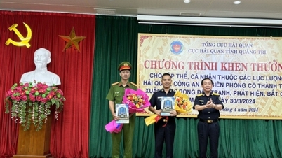 ប្រគល់រង្វាន់ដល់កម្លាំងដែលសម្របសម្រួល បង្ក្រាបករណីគ្រឿងញៀន មេតំហ្វេតាមីន ១០០គីឡូក្រាម នៅខេត្ត Quang Tri