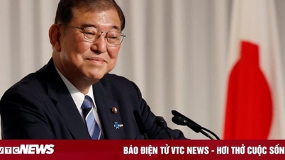 นายกรัฐมนตรี Pham Minh Chinh แสดงความยินดีกับนายกรัฐมนตรีญี่ปุ่น Ishiba Shigeru เนื่องในโอกาสการเลือกตั้งอีกสมัย