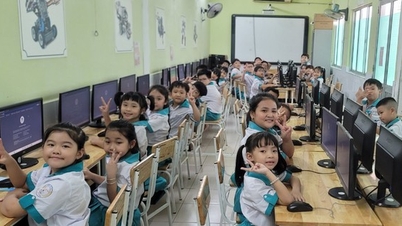 Why does the Department of Education and Training of Ho Chi Minh City survey the abilities of hundreds of thousands of students?