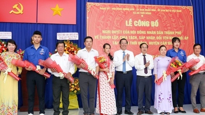 Chairman of Ho Chi Minh City People's Committee attends the announcement ceremony of new hamlet in Can Gio