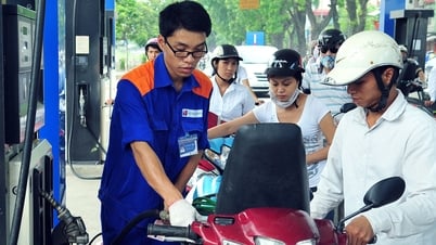 Giá xăng trong nước có thể tăng tiếp dù dầu thế giới hạ nhiệt